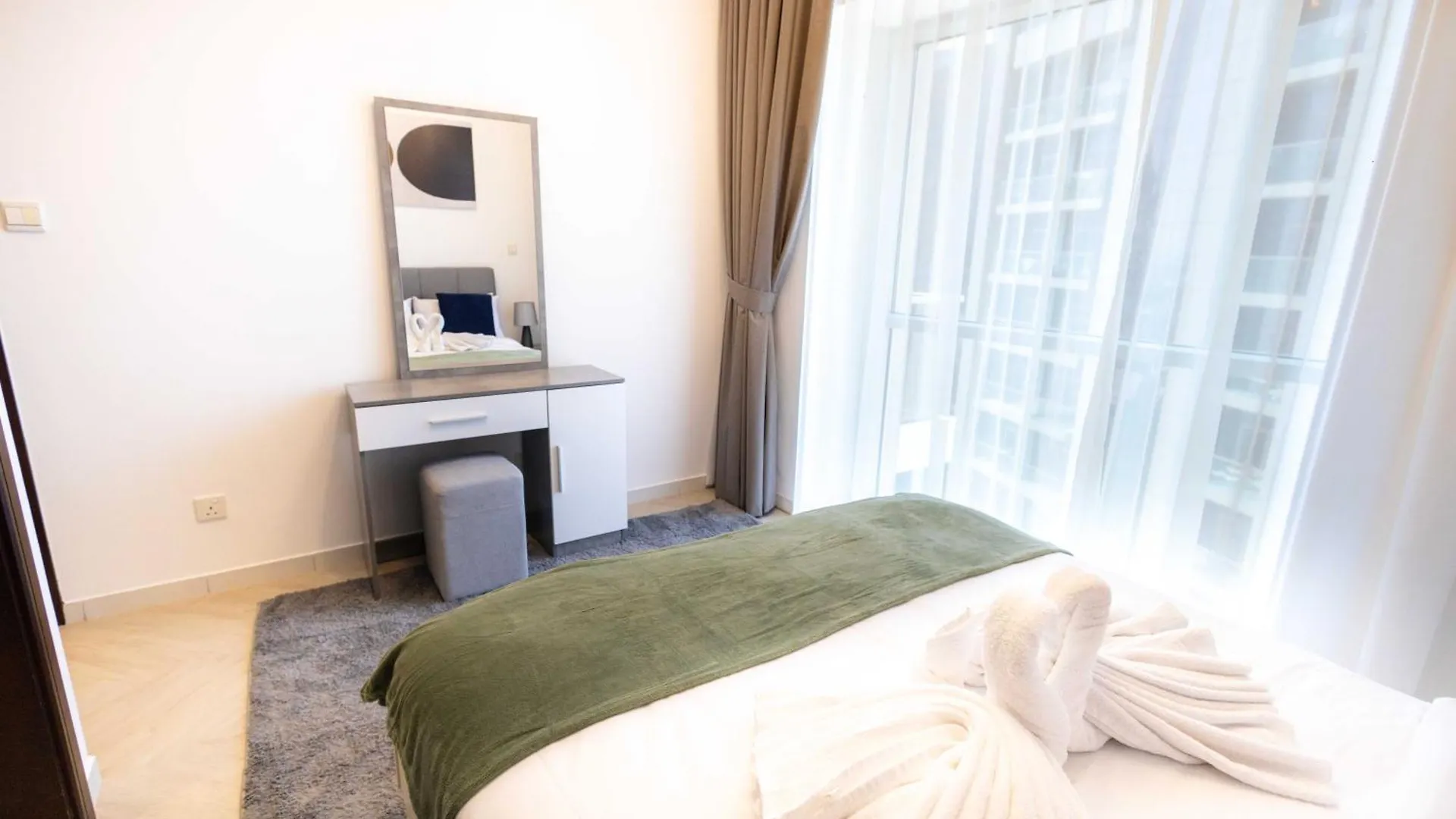 Marina Tower Suites & Residences Dubai